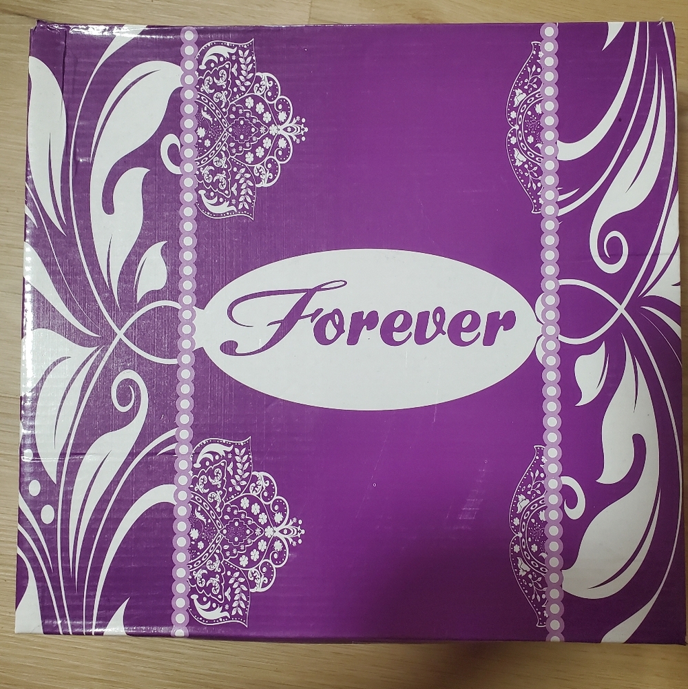 Shoes - Picture 2 of 2